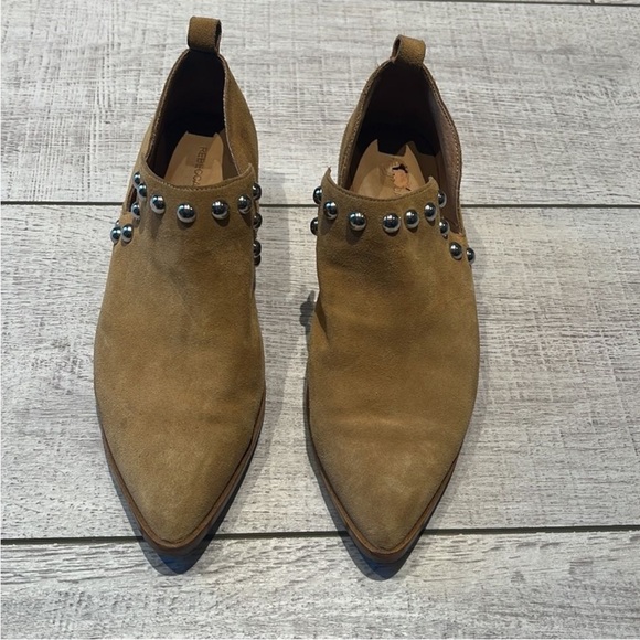 REBECCA MINKOFF Katen Studded Suede Low Heel Booties Beige Size 8 - Picture 2 of 12